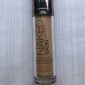 New Urban Decay weightless foundation